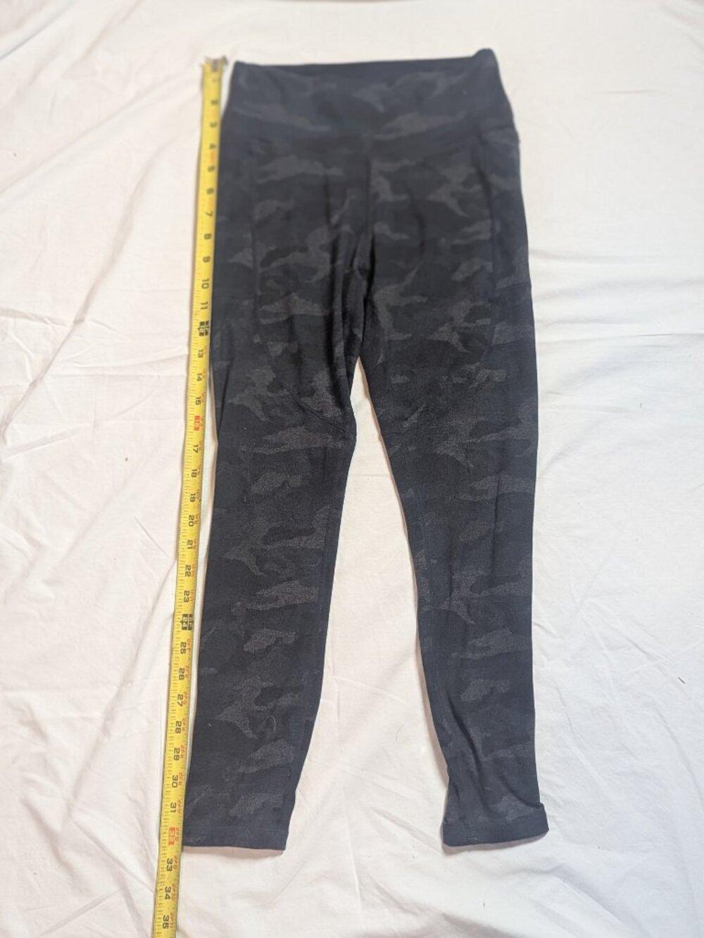 Vuori Clean Elevation Yoga Camo Leggings (no tag, but looks like a small)
